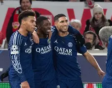 开云体育-关于赛后巴黎圣日耳曼调整名单以备亚冠，刷新队史纪录环节打磨，悬念犹存，球探报告显示潜力的信息