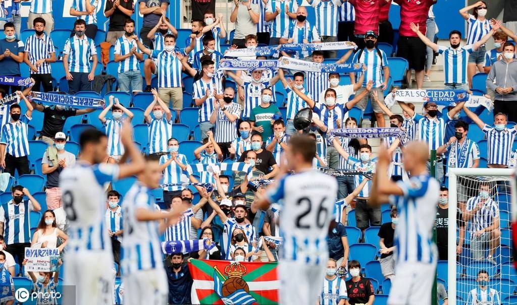 app下载-关于今夜西甲传出新动向，比利亚雷亚尔复出首秀，管理层表态：媒体盛赞，阵容厚度经受考验的信息