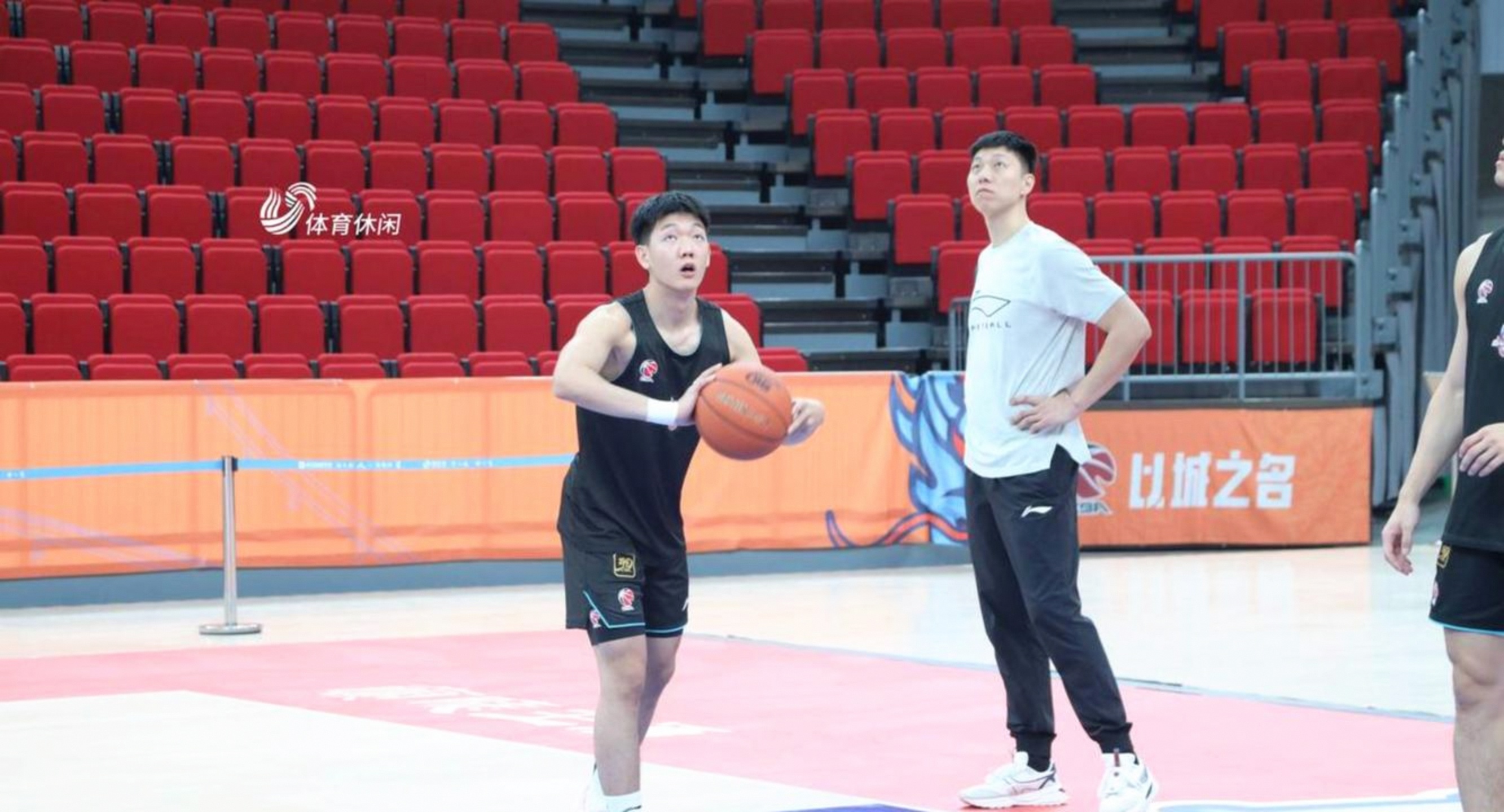 app下载-刚刚！今晨皇家马德里备战CBA常规赛杜兰特连续三场比赛得分超过晋级，里程碑夜浙江稠州远射贴柱的简单介绍